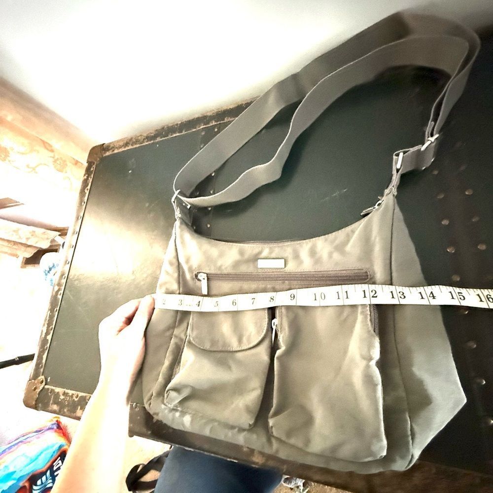 Baggallini Everywhere Crossbody Bag w Pockets Gray - Picture 5 of 7